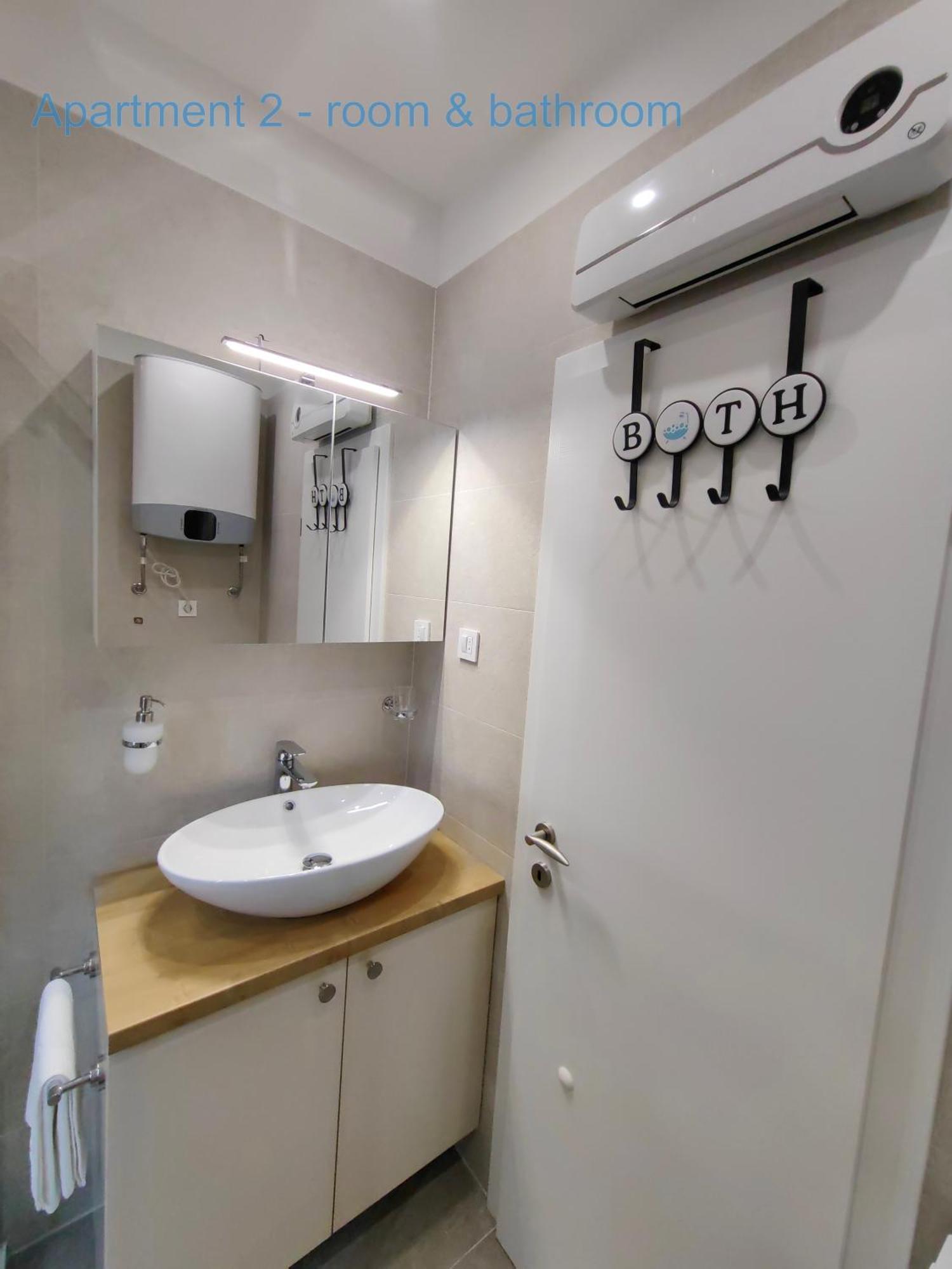 Relax And Enjoy Apartments Сплит Екстериор снимка