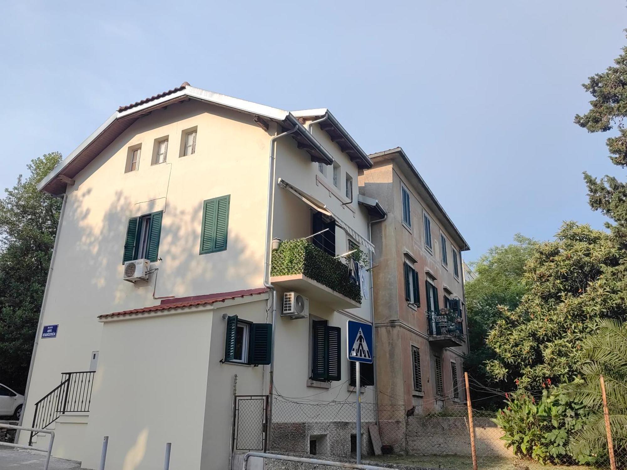Relax And Enjoy Apartments Сплит Екстериор снимка