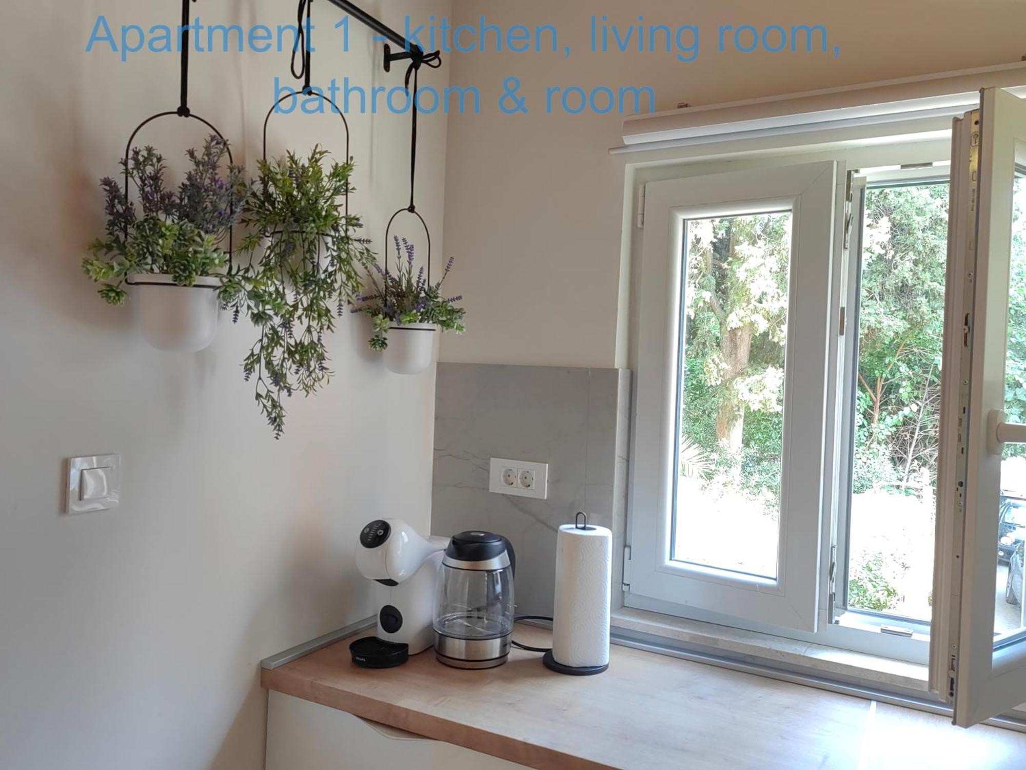 Relax And Enjoy Apartments Сплит Екстериор снимка