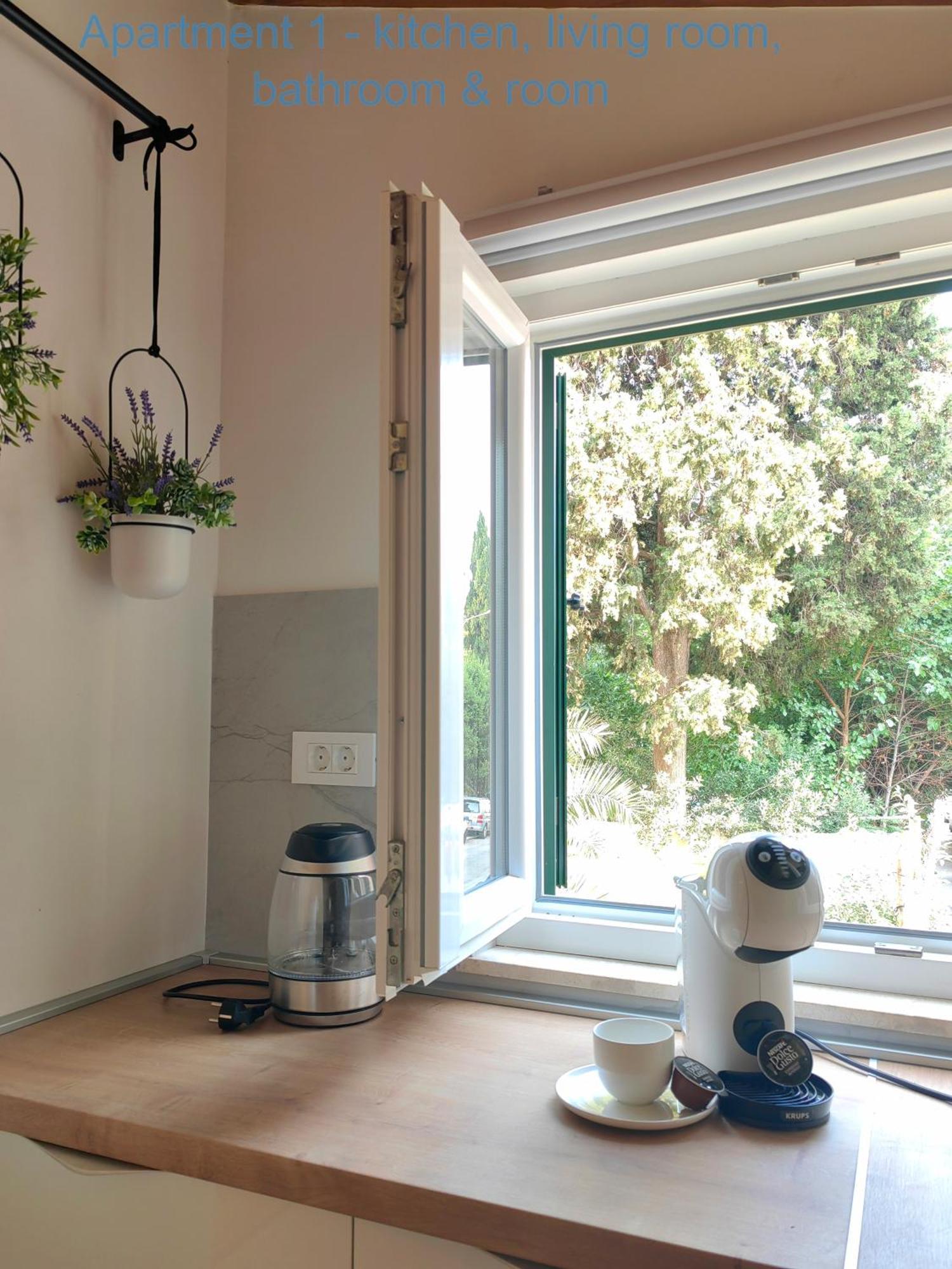 Relax And Enjoy Apartments Сплит Екстериор снимка