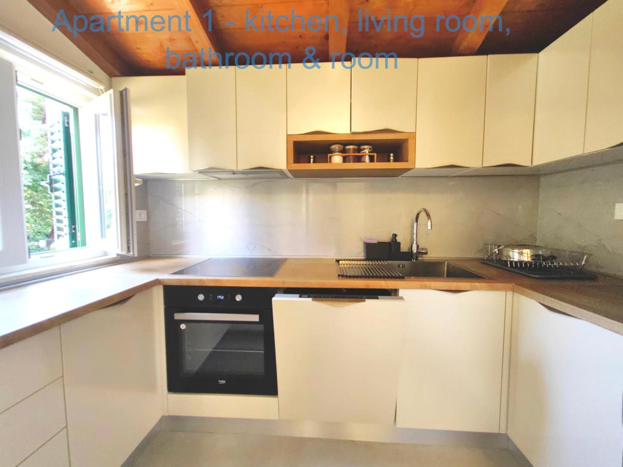 Relax And Enjoy Apartments Сплит Екстериор снимка